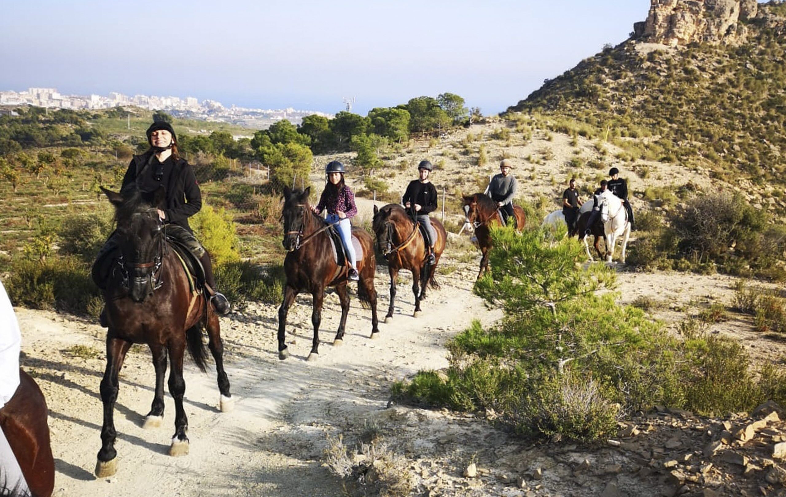 ruta-caballo-90-3-benidorm-fiesta